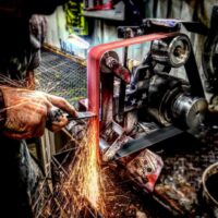 Máy mài đai nhám