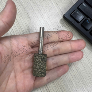Đầu mài cao su dạng trụ Ø20 cán Ø6; mũi mài cao su; đầu mài cao su hạt mài; mũi mài khuôn; mũi mài kim loại; mũi đá mài; đầu đá mài;...