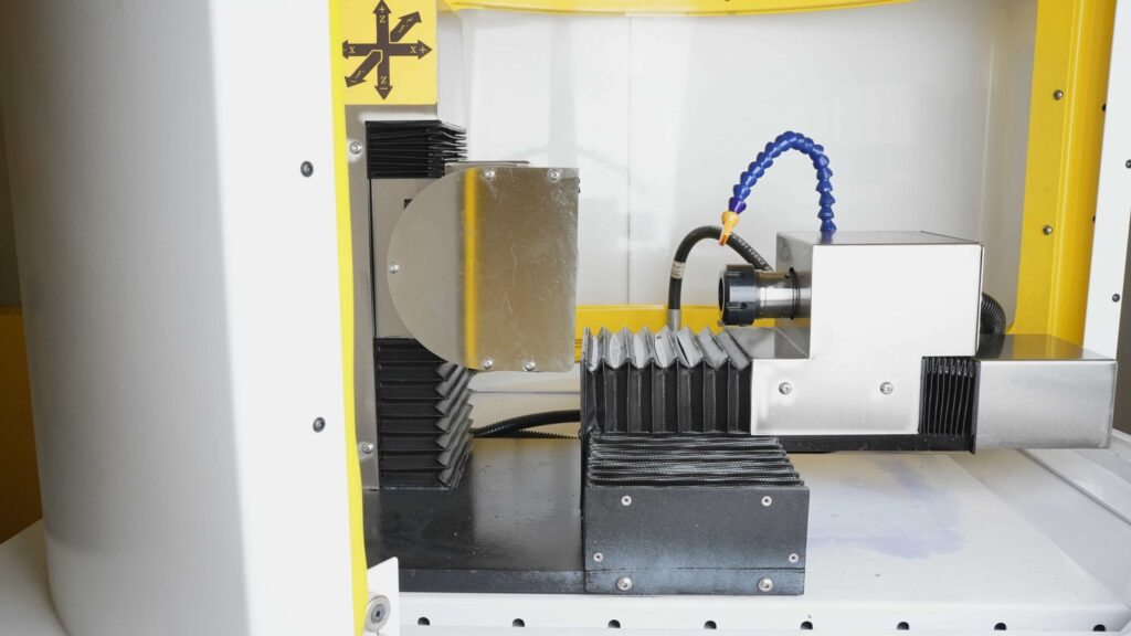 Máy mài dao phay, mũi khoan, vát mép tự động MR-AE30H; máy mài dao tự động; máy mài dao CNC; máy mài dao phay ngón, cầu, máy mài mũi khoan vát mép...